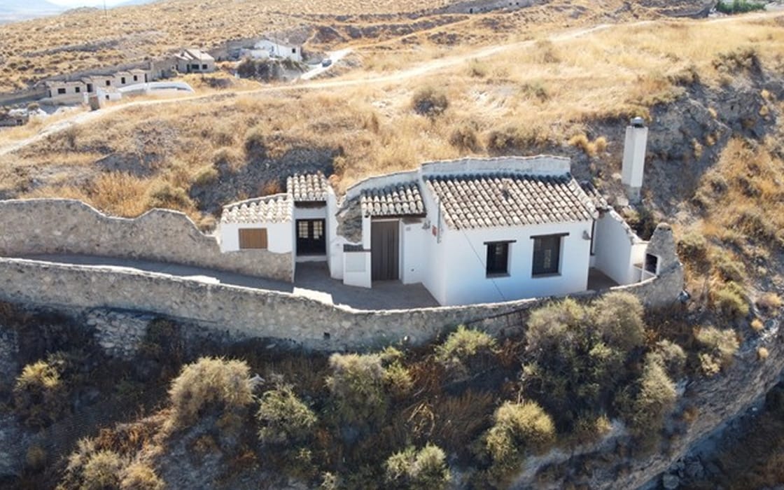 Charmantes Höhlenhaus mit Vermietungslizenz in Andalusien für 84.000€