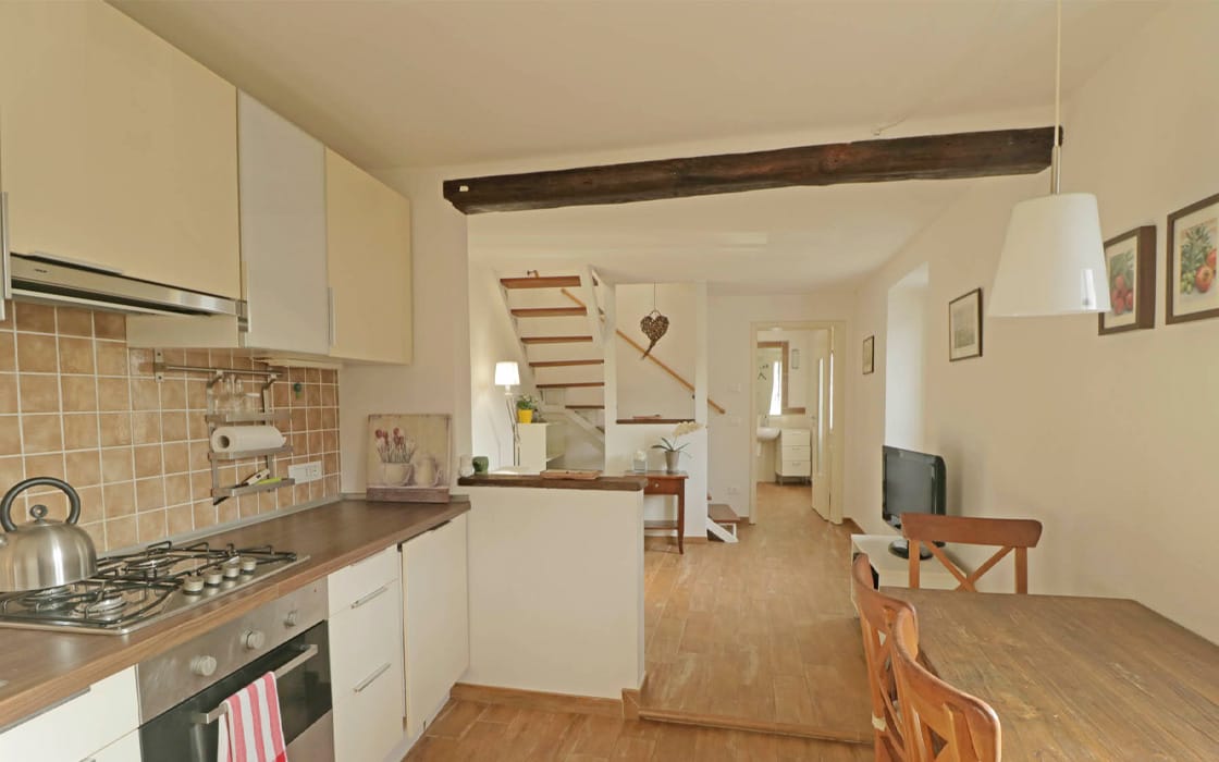 Frisch renoviertes & möbliertes Steinhaus mit Panoramablick in der Toskana für 75.000€