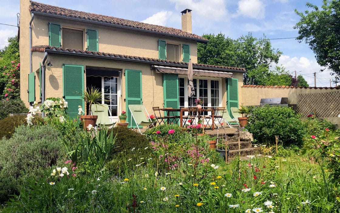 Idyllisches Häuschen mit Traumgarten im Poitou für 129.000€