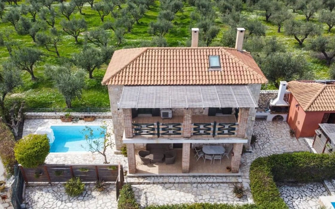 Idyllisches Steinhaus mit Pool & Gästehäuschen auf Zakynthos für 280.000€