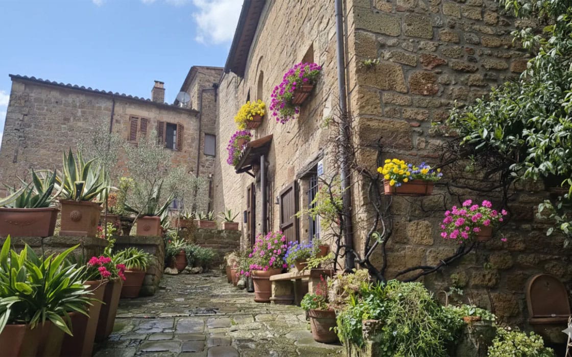 Zauberhaftes Stadthaus mit Panoramablick in der südlichen Toskana für 150.000€