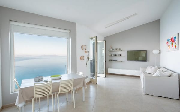 Traumhafte Meerblick-Wohnung mit Panorama-Terrasse auf Sizilien für 220.000€