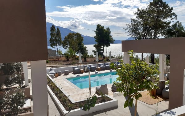 Sonniges Meerblick-Studio mit garantierten Mieteinnahmen in Westgriechenland für 115.000€